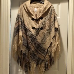 Ladies Black and Tan poncho